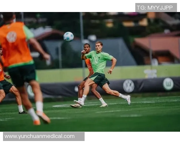 沃尔夫斯堡主帅警告球队状态需全力以赴